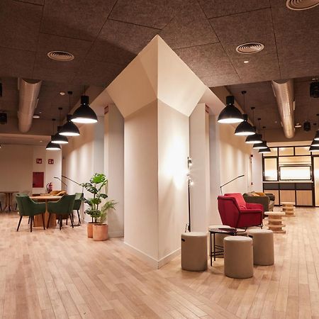 Latroupe Prado Hostel Madrid Ngoại thất bức ảnh