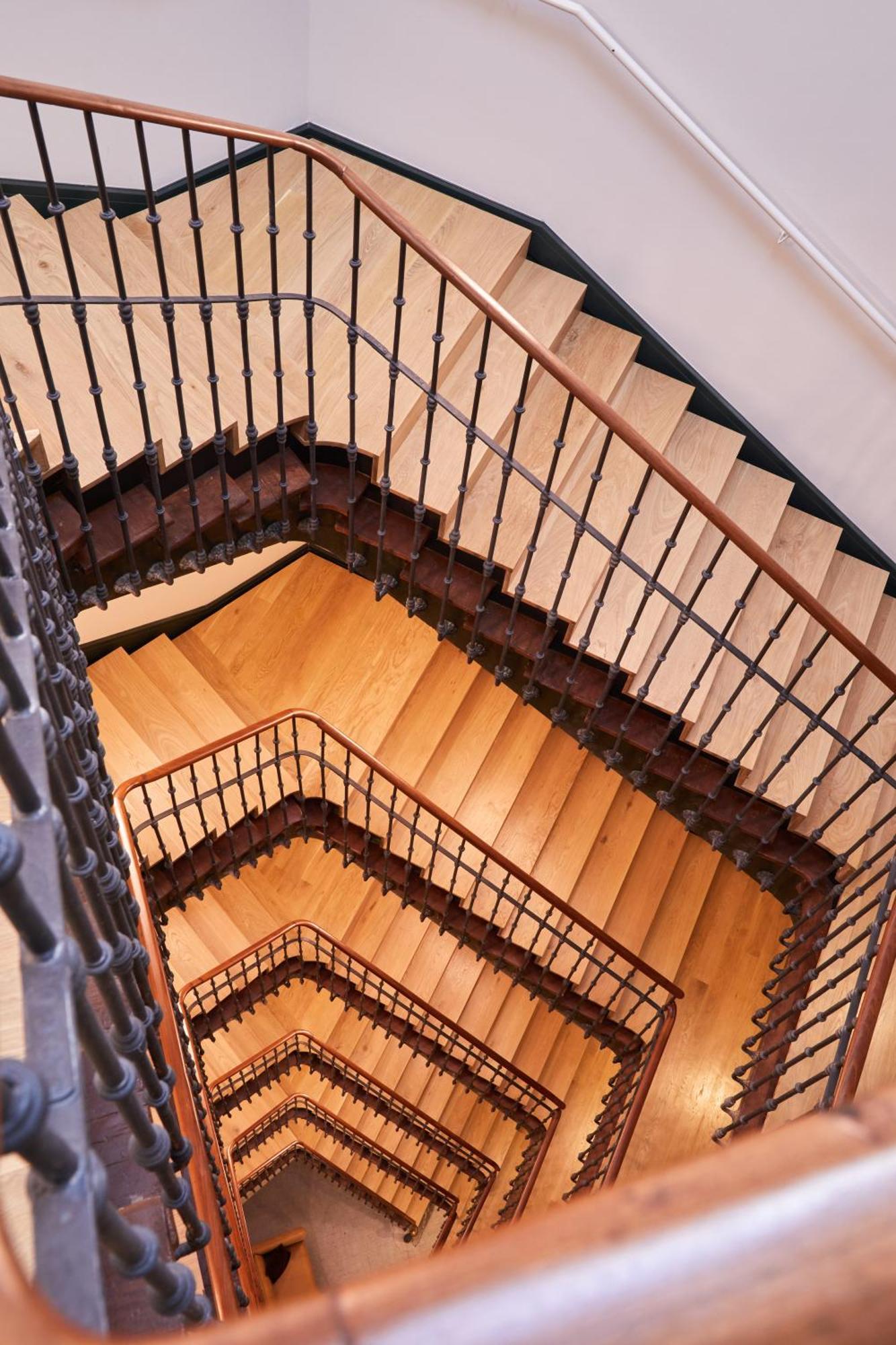 Latroupe Prado Hostel Madrid Ngoại thất bức ảnh